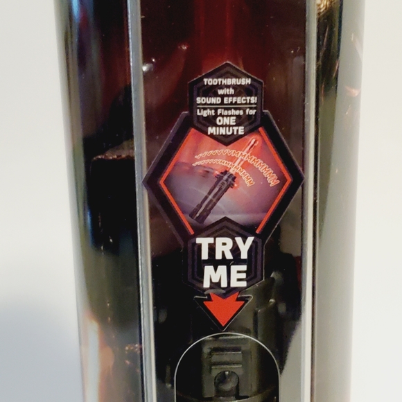 Star Wars Lightsaber Toothbrush - Kylo Ren - Picture 4 of 5